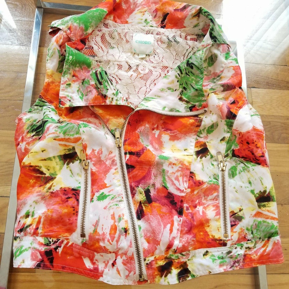 Beautiful floral vest by CHORD S